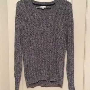 Croft&Barrow V Neck B&W Sweater Size Medium